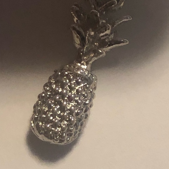 VTG Sterling Silver Pineapple Hawaii Souvenir Charm Bracelet Charm .7” - Picture 5 of 5